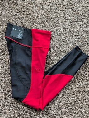 Ladies XS Under Armour Black and Red Colorblock Compression Leggings